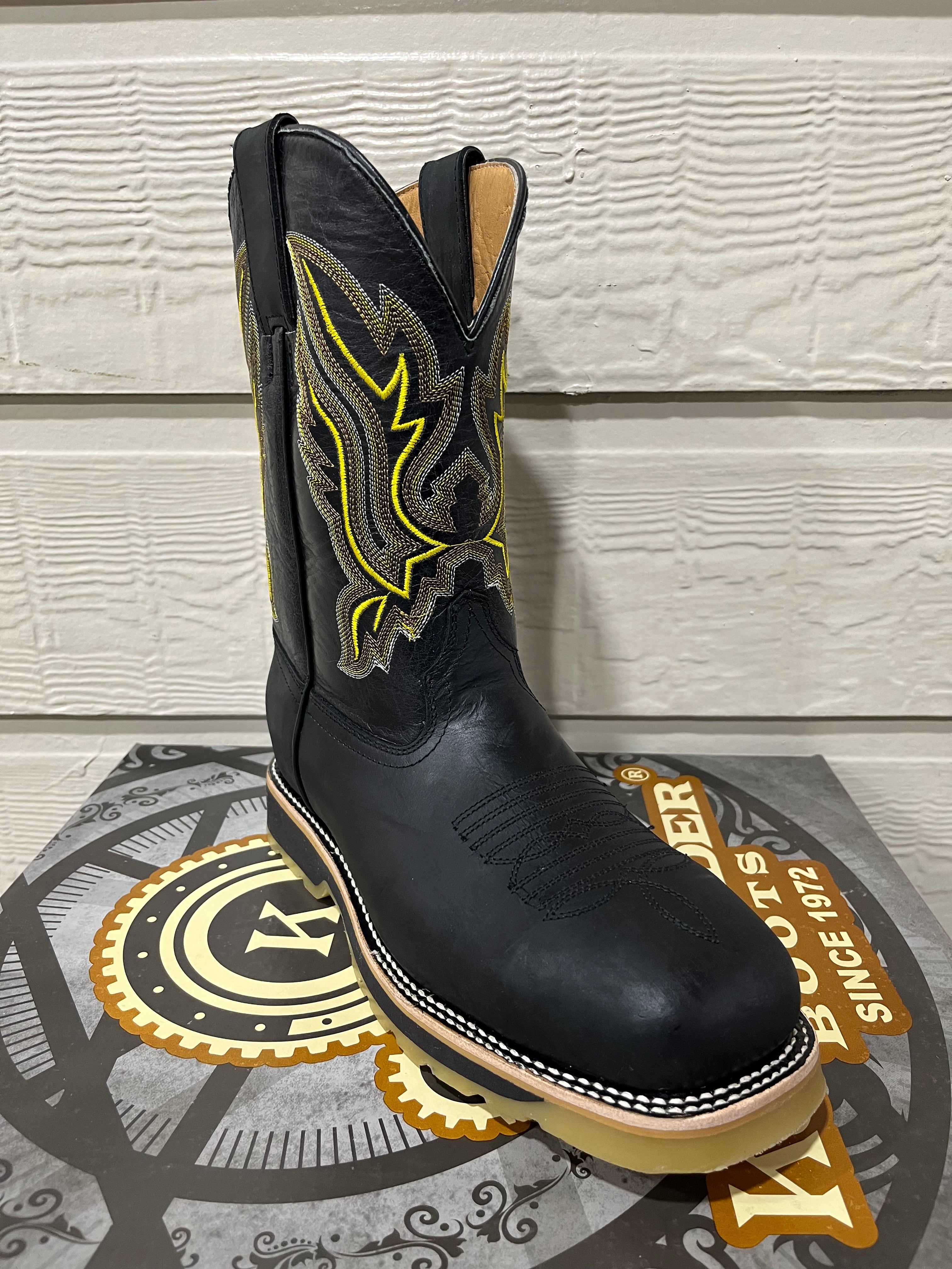 Renacido Komader Work Boots Black Steel Toe Gum Sole